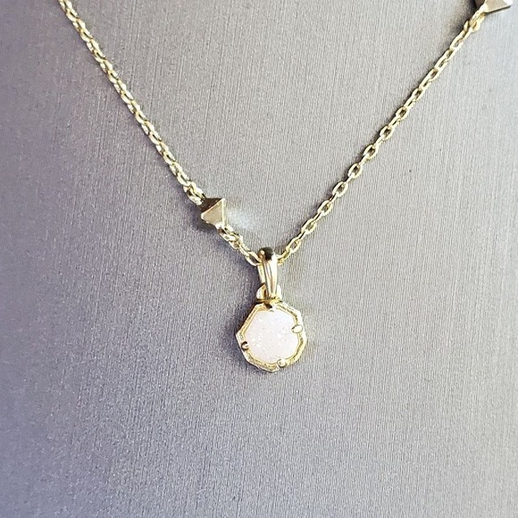 Kendra Scott Jewelry - Kendra Scott Nola Gold Short Pendant Necklace in White Drusy Iridescent Sparkle